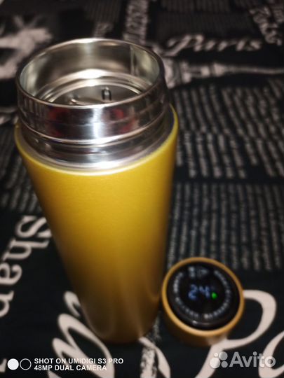 Термос с датчиком температуры 0,5 литра