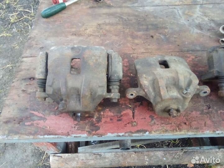 Передние суппорта Хендай Соната 4