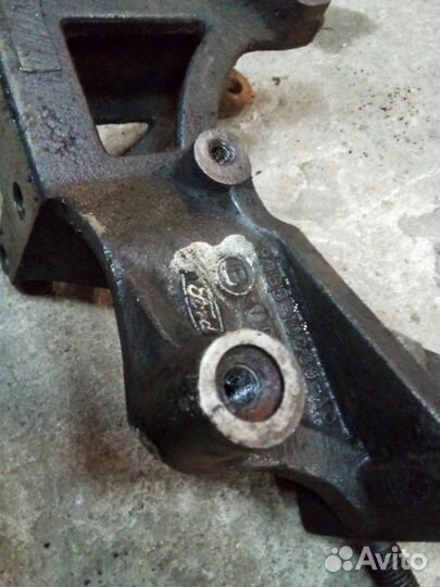 Кронштейн генератора Ford Mondeo 1993-2000