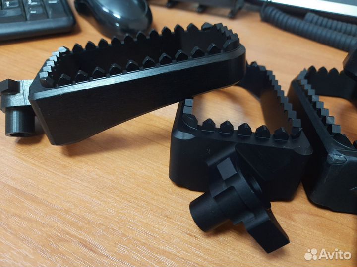 Подножки для сноубайка на honda CRF450