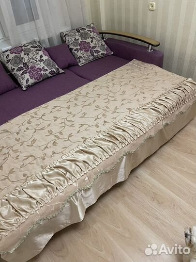 Покрывало с подушками