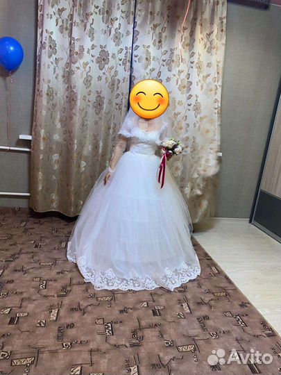 Свадебное платье