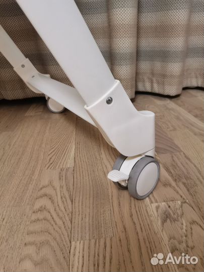 Стул для кормления Happy Baby berny V2 beige