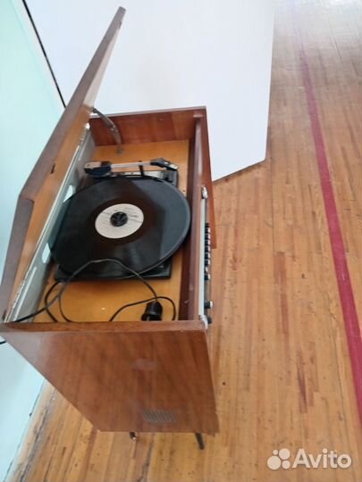 Радиола Rigonda 102