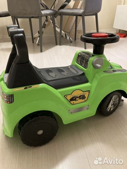 Машинка-каталка