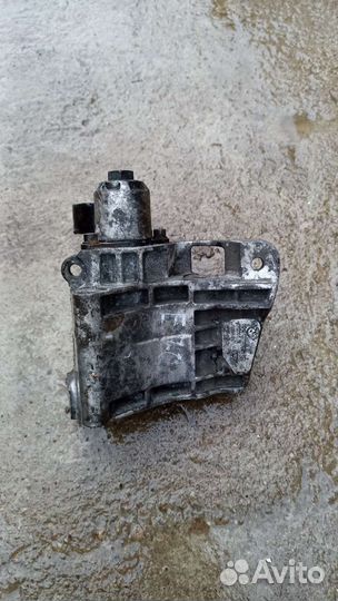 BMW X5 E70 кронштейн крепления Гура