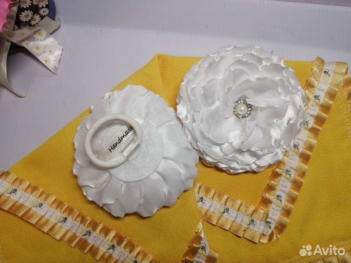 Белые банты и шпильки ручной работы, пружинки