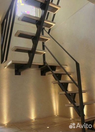 Лестница на металлокаркасе дизайн 4383