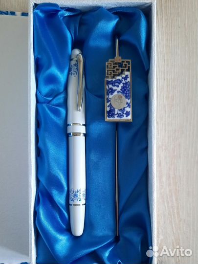 Подарочный набор: ручка и закладка для книг