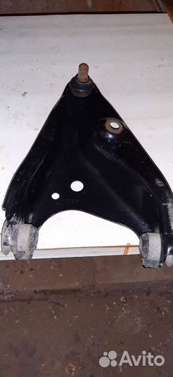 Рычаг передней подвески для Лада Ларгус Рено Логан