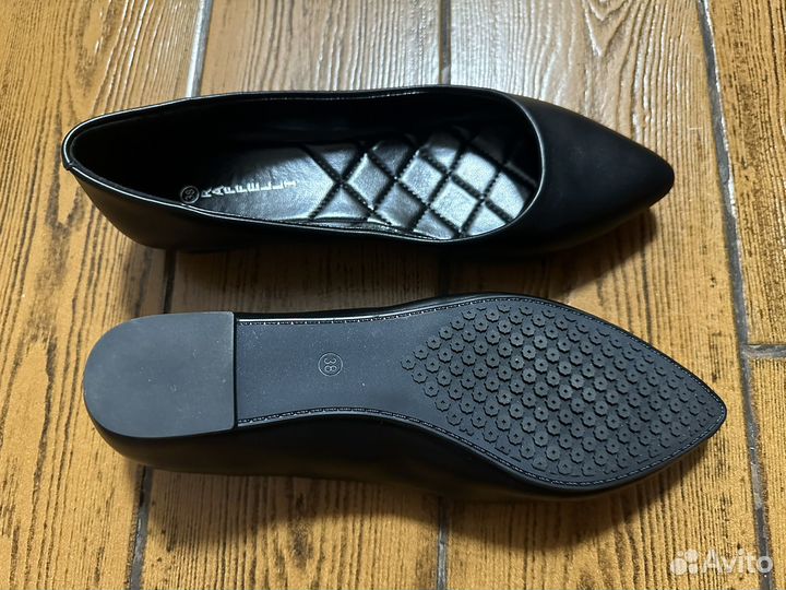 Балетки на небольшом каблучке, размер 38, новые