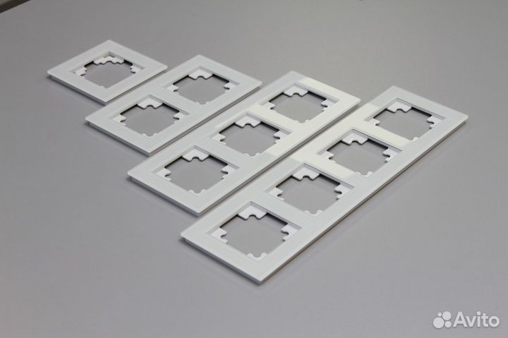 Рамка (стекло) для розеток и выключателей