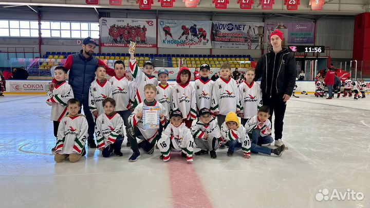 Тренер по хоккею