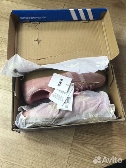 Кроссовки adidas Bermuda