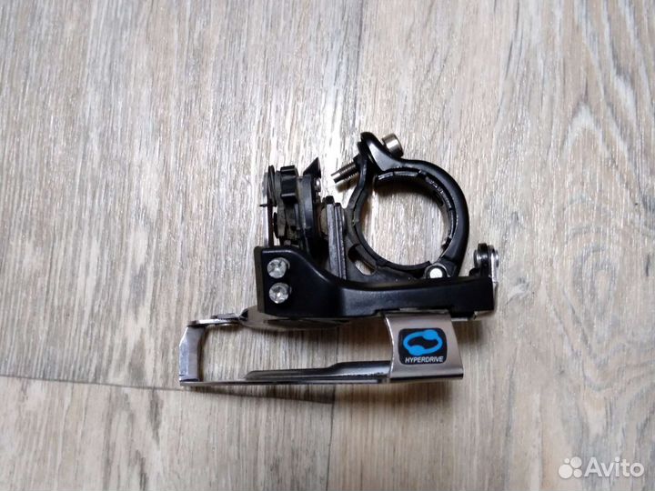 Передний переключатель скоростей Shimano Altus