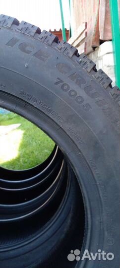 Bridgestone Ice Cruiser 7000S 235/65 R17 108T