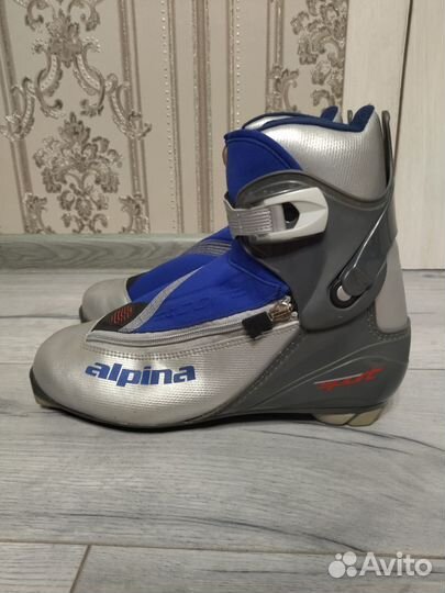 Новые лыжные ботинки коньковые Alpina/NNN/41-42р