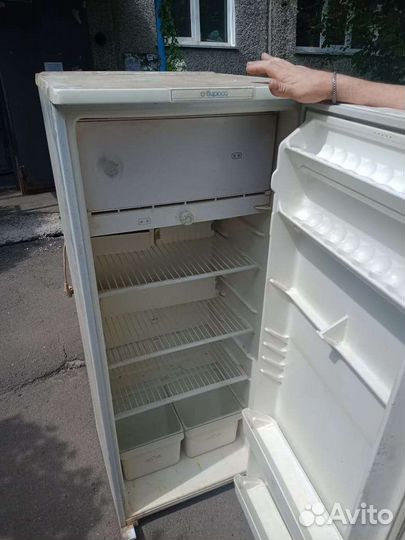 Холодильник бу маленький
