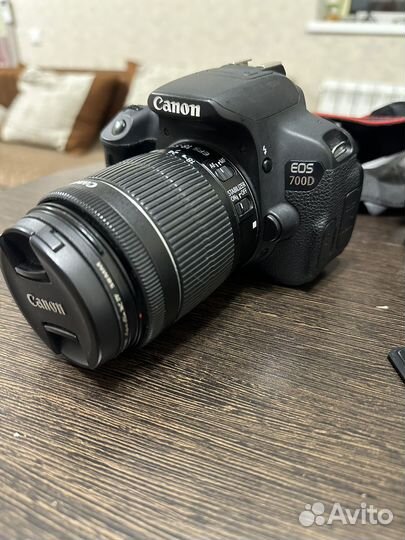 Зеркальный фотоаппарат canon 700d