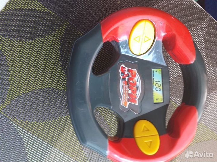 Машинка гоночная на радиоуправлении