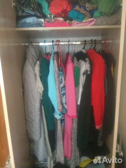 Много одежды