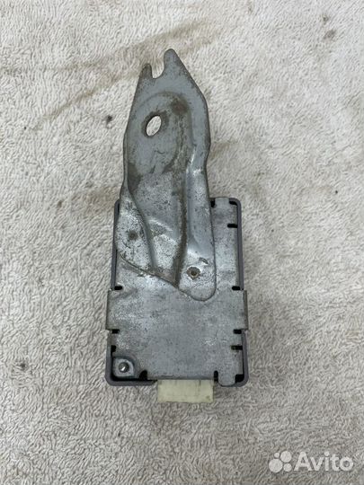 Блок управления центральным замком lexus gs