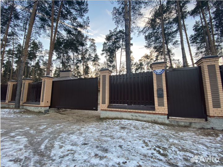 Кирпичные заборы фирм. Alutech с гарантией