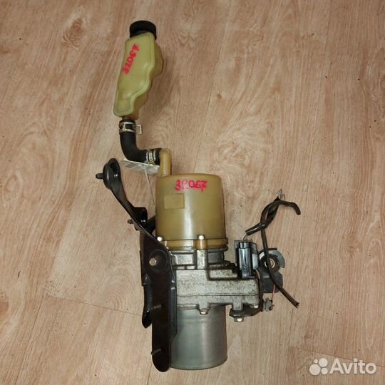 Электрогидроусилитель руля Mazda 3 BK 2003-2009