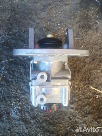 Кран тормозной камаз