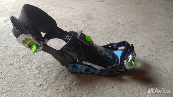 Продам крепления для сноуборда GNU