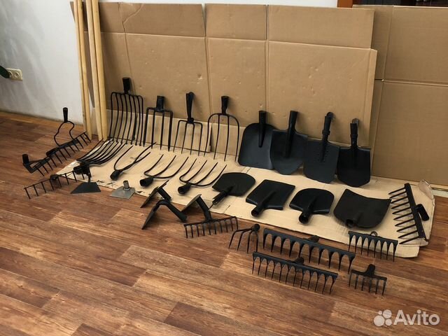 Лопаты, вилы, грабли, мотыги