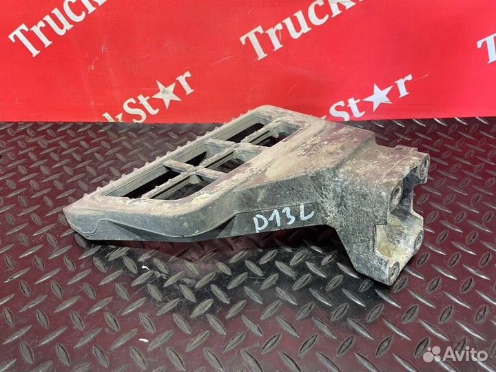 Кронштейн подножки левый Daf XF105