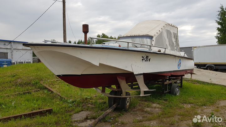 Катер Волга