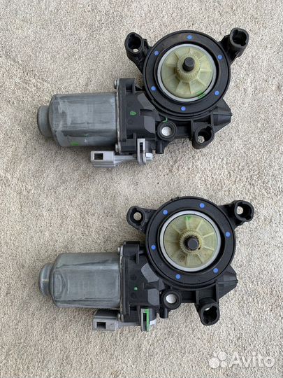 Мотор стеклоподъемника Volkswagen Polo V