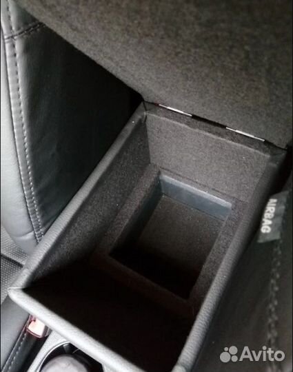Подлокотник Toyota Corolla Verso / Тойота Версо