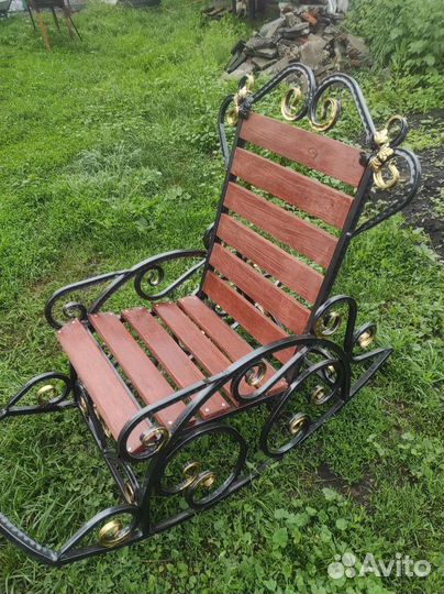 Кресло качалка кованая
