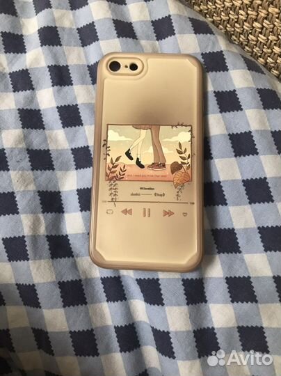 Чехол на iPhone 7