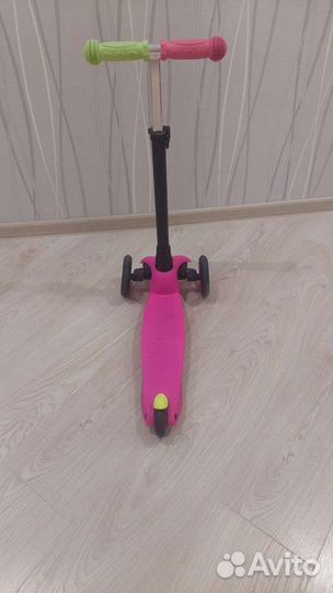 Самокат детский трехколесный