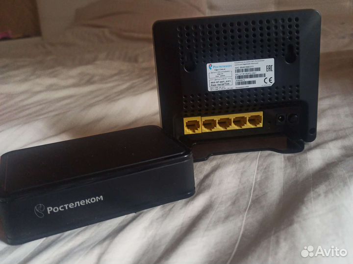 Роутер и тв-приставка Ростелеком