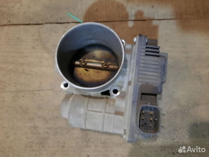 Дросельная заслонка