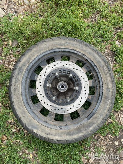 Колеса на мотоцикл