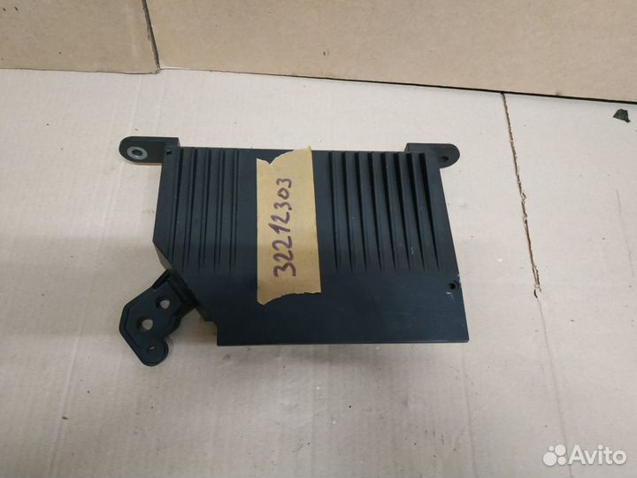 Вольво XC90 2015- музыкальный усилитель 36012702