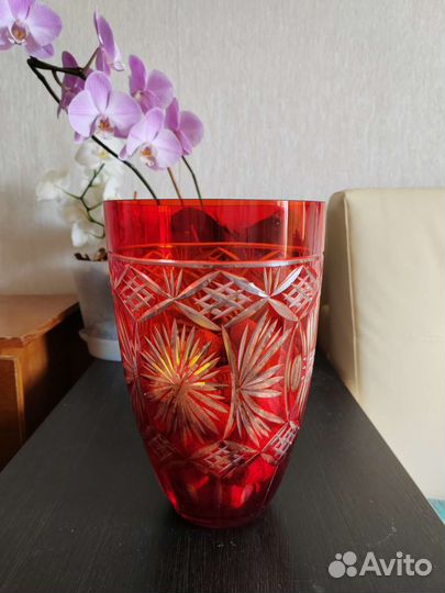 Ваза для цветов хрустальная