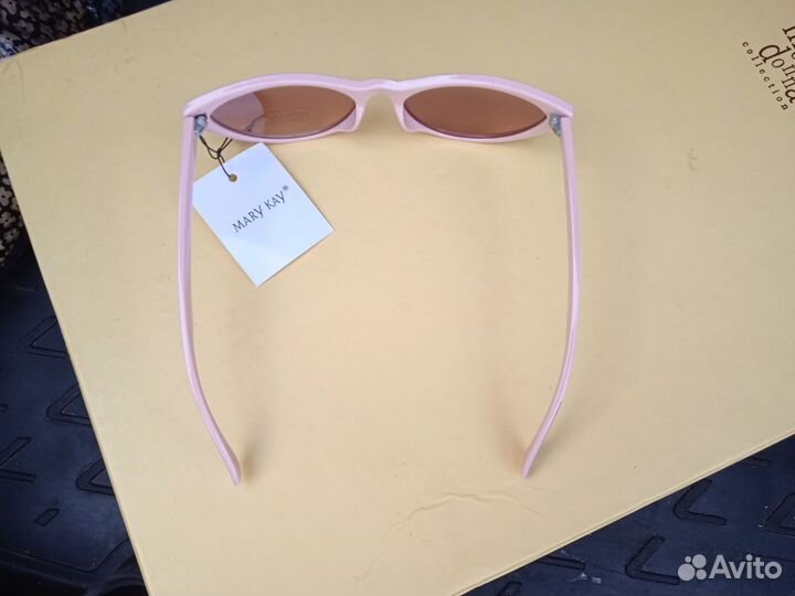 Солнцезащитные очки женские