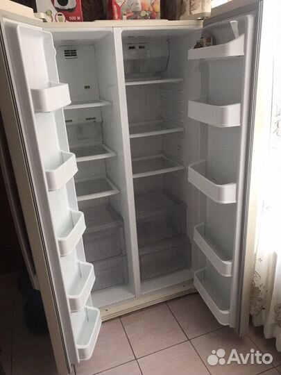 Холодильник LG.Side by Side