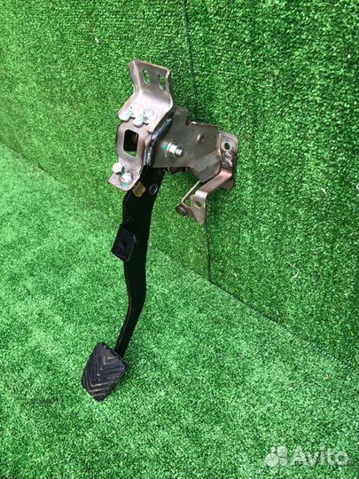 Педаль газа, сцепления Kia Spectra