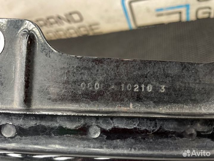 Крыло переднее правое Mercedes-Benz R-Class W251