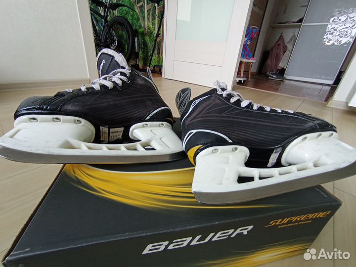 Хоккейные коньки bauer