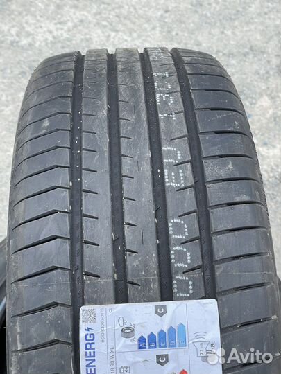 Kapsen K3000 235/45 R18 98W