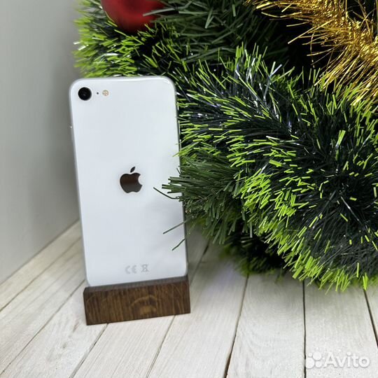 iPhone 8, 64 ГБ